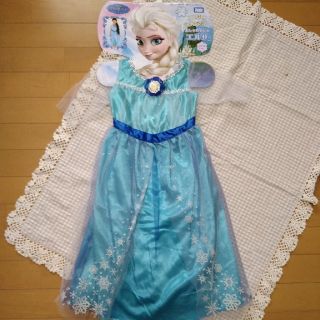 アナトユキノジョオウ(アナと雪の女王)のこ★さま専用　　エルサのドレス(ワンピース)