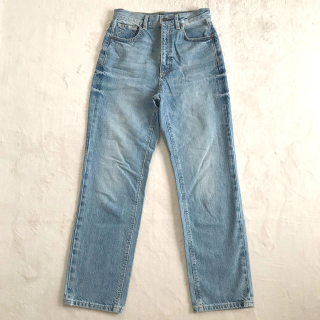 GU(ジーユー)のGU ジーユー ハイウエストストレートジーンズ Sサイズ ブルー レディースのパンツ(デニム/ジーンズ)の商品写真