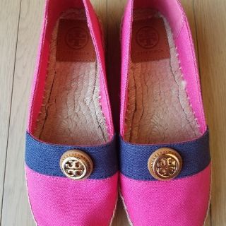 トリーバーチ(Tory Burch)のTory Burchエスパドリーユフラットシューズ美品　　サイズ7(スリッポン/モカシン)