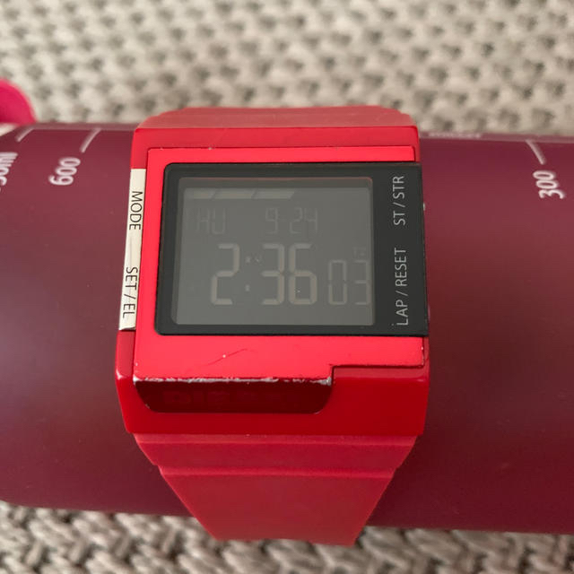NIXON(ニクソン)の腕時計　NIXON  DIESEL ラバー メンズの時計(腕時計(アナログ))の商品写真