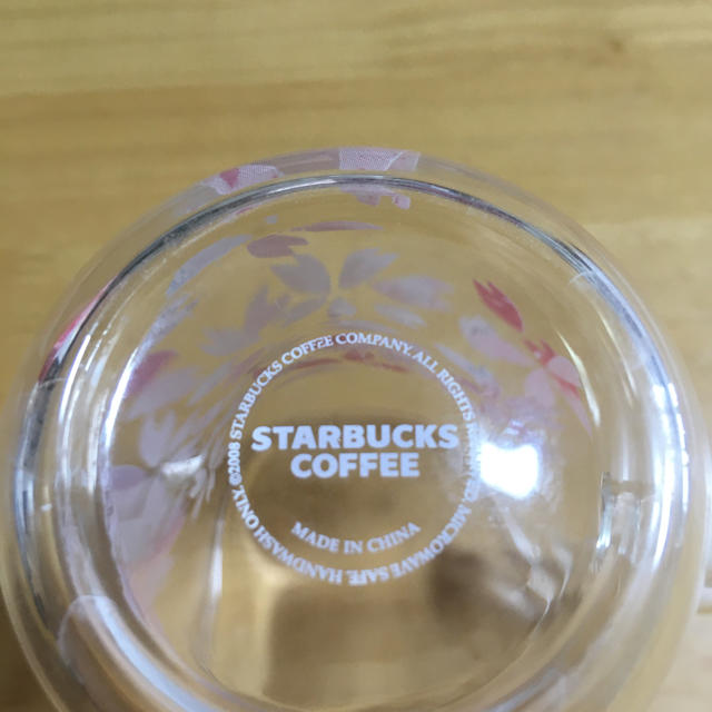 Starbucks Coffee(スターバックスコーヒー)のスターバックス  最初の　さくら　glassマグ　2008 インテリア/住まい/日用品のキッチン/食器(グラス/カップ)の商品写真
