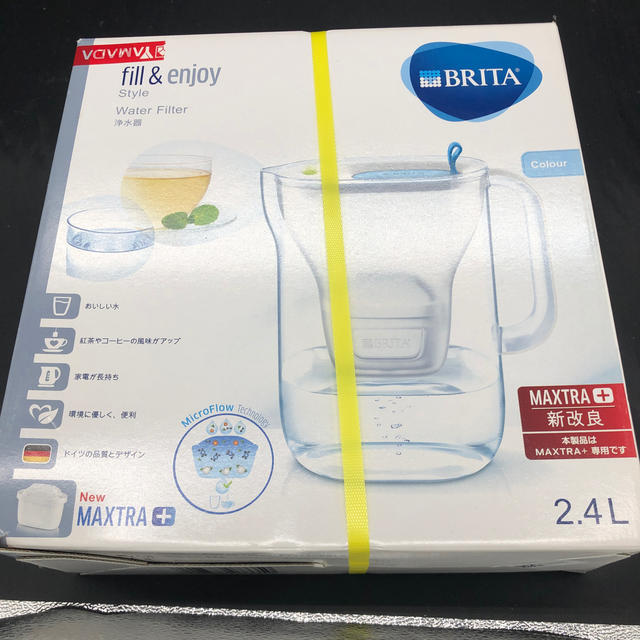 Britax(ブリタックス)のBRITA ブリタ 浄水 ポット 1.4L スタイル ブルー ポット型 浄水器  インテリア/住まい/日用品のキッチン/食器(その他)の商品写真