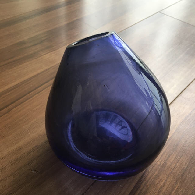 ポーランド製　ガラス花瓶　フラワーベース インテリア/住まい/日用品のインテリア小物(花瓶)の商品写真