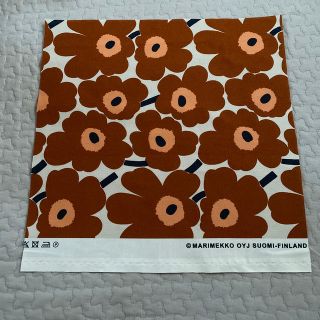 マリメッコ(marimekko)のマリメッコ布♡限定色　☆お値下げ中☆(生地/糸)