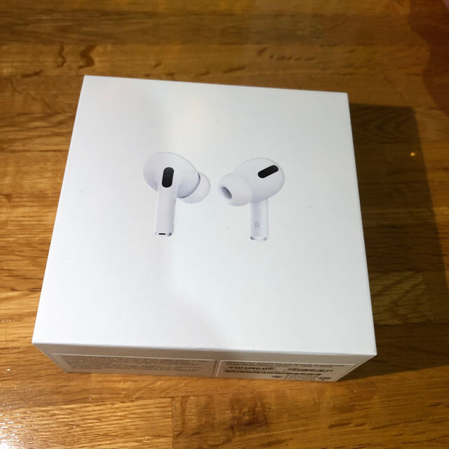 スマホ/家電/カメラAirPods Pro 美品&ケース付き