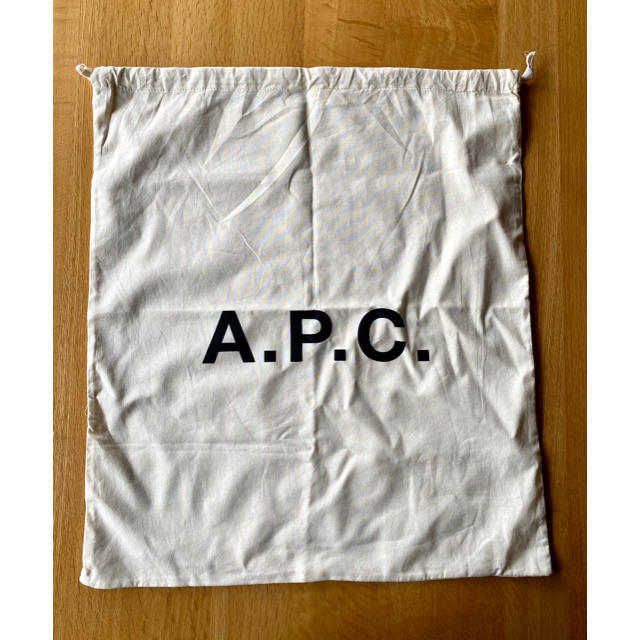 A.P.C(アーペーセー)のAPC アーペーセー　巾着　大 レディースのバッグ(ショップ袋)の商品写真