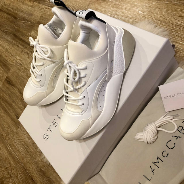 Stella McCartney エクリプスホワイトスニーカー - スニーカー