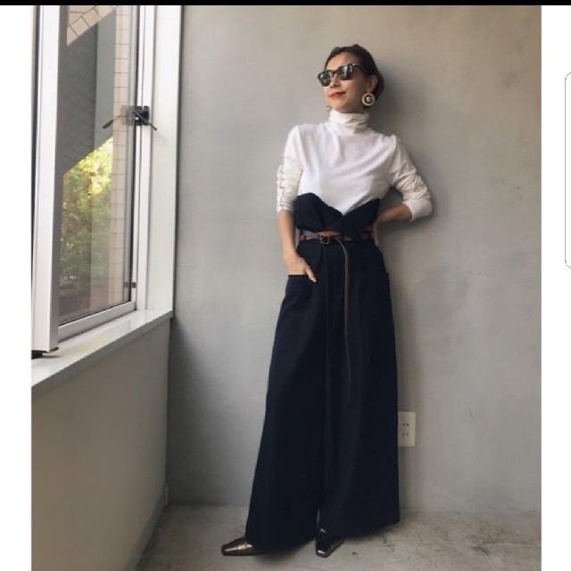 Ameri VINTAGE(アメリヴィンテージ)のAmeri VINTAGEBIG POCKET HIGH WAIST PANT レディースのパンツ(デニム/ジーンズ)の商品写真