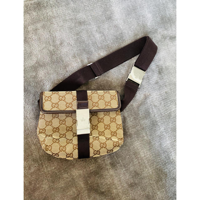 Gucci(グッチ)のGUCCI ウエストポーチ レディースのバッグ(ボディバッグ/ウエストポーチ)の商品写真