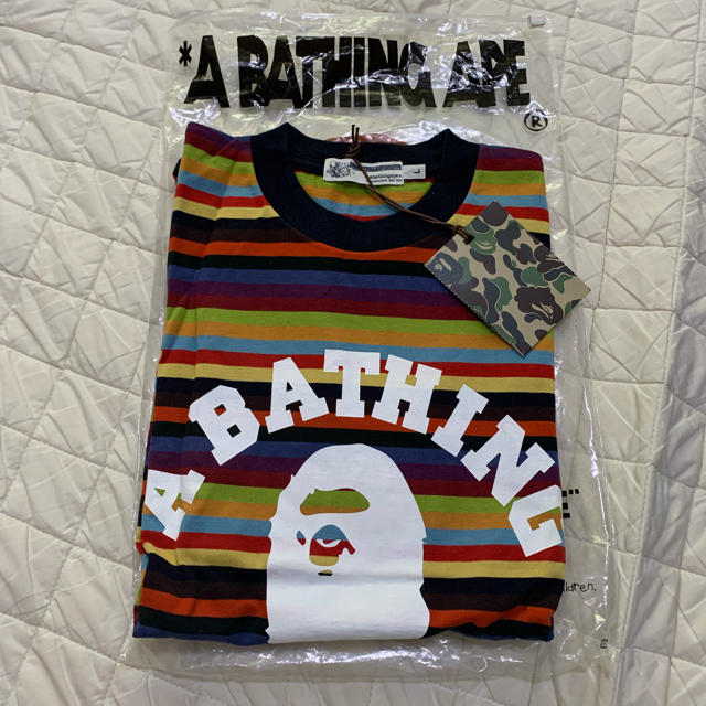 A BATHING APE(アベイシングエイプ)のa117【新品】レアABATHINGAPE アベイシングエイプ ボーダー柄ロンT メンズのトップス(Tシャツ/カットソー(七分/長袖))の商品写真