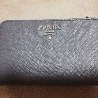 プラダ(PRADA)のチョコ様専用！！PRADA二つおり財布　ラウンドファスナー(財布)