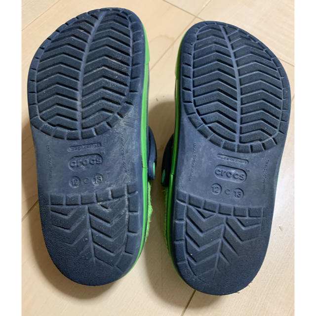 crocs(クロックス)のクロックス12C13 キッズ/ベビー/マタニティのキッズ靴/シューズ(15cm~)(サンダル)の商品写真