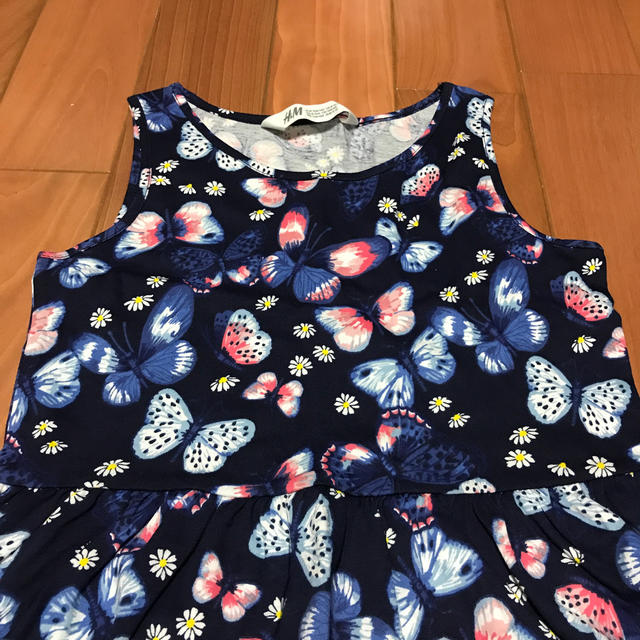 H&M(エイチアンドエム)のH&M  ワンピース　134/140サイズ キッズ/ベビー/マタニティのキッズ服女の子用(90cm~)(ワンピース)の商品写真