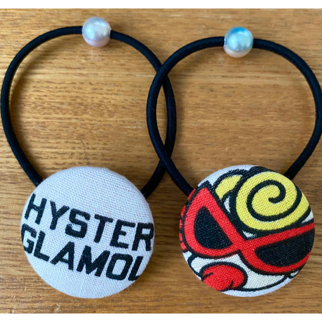 HYSTERIC MINI(ヒステリックミニ)のHYSTERIC MINI ヒスミニ　くるみぼたんゴム　まとめ売り ハンドメイドのアクセサリー(ヘアアクセサリー)の商品写真