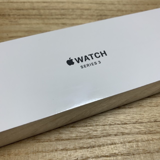 【新品未開封】Apple　watch3　42mm　GPSシルバー、ホワイトベルト