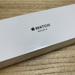 アップルウォッチ(Apple Watch)の【新品未開封】Apple　watch3　42mm　GPSシルバー、ホワイトベルト(腕時計(デジタル))