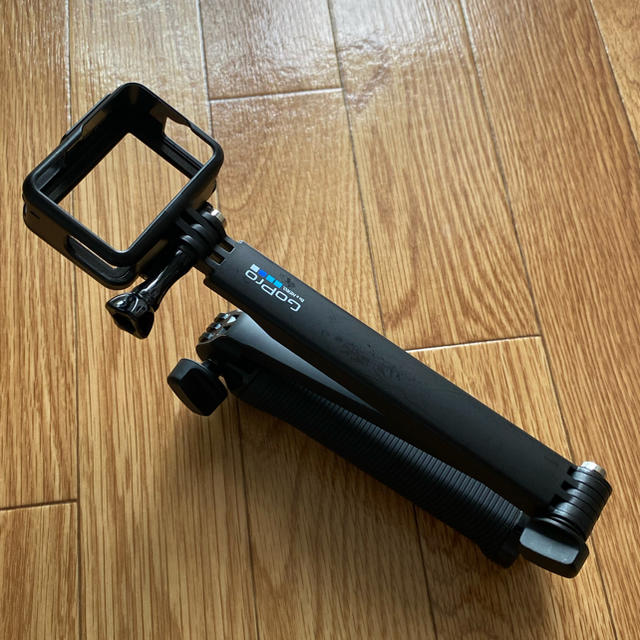 GoPro(ゴープロ)のGoPro HERO7 Black アクセサリーセット スマホ/家電/カメラのカメラ(ビデオカメラ)の商品写真