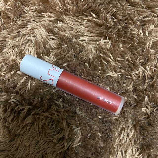 rom&nd zero velvet tint witty コスメ/美容のベースメイク/化粧品(口紅)の商品写真