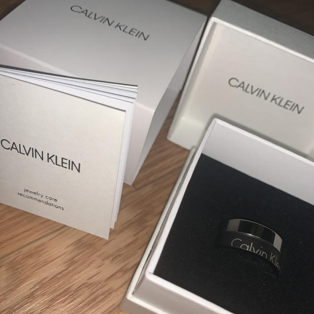 Calvin Klein(カルバンクライン)のセール 新品 カルバンクライン 指輪  メンズのアクセサリー(リング(指輪))の商品写真