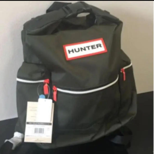 HUNTER(ハンター)の新品・タグ付　HUNTER トップクリップ バックパック ラージ　ダークオリーブ レディースのバッグ(リュック/バックパック)の商品写真