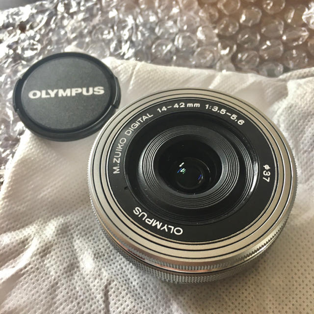 OLYMPUS(オリンパス)の【即購入OK】OLYMPUS E−PL9 E-PL9 EZ ダブル スマホ/家電/カメラのカメラ(ミラーレス一眼)の商品写真