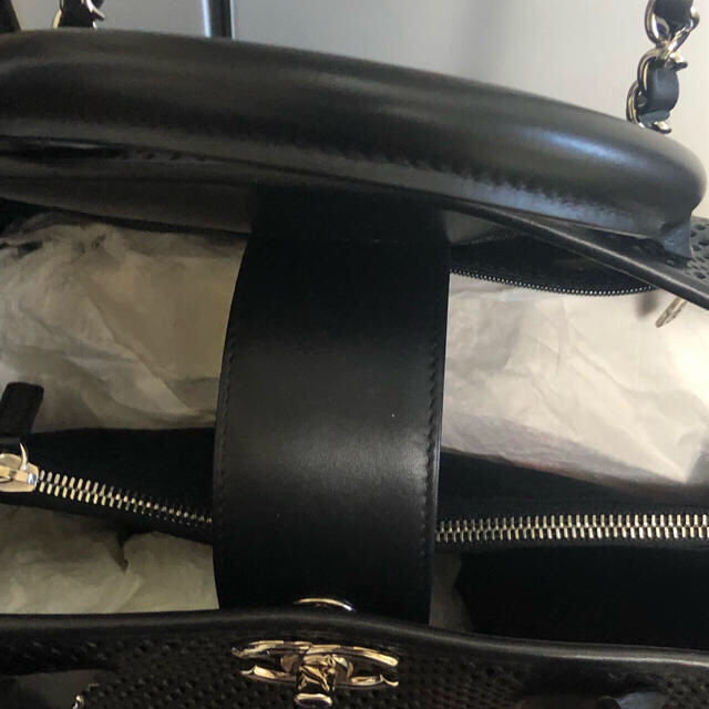 TARA様専用 美品 CHANEL ブラック フレンチリビエラトートバッグ レディースのバッグ(ショルダーバッグ)の商品写真