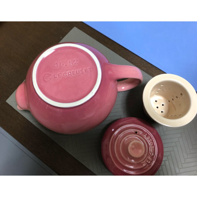 LE CREUSET(ルクルーゼ)のル・クルーゼ　ティーポット インテリア/住まい/日用品のキッチン/食器(食器)の商品写真