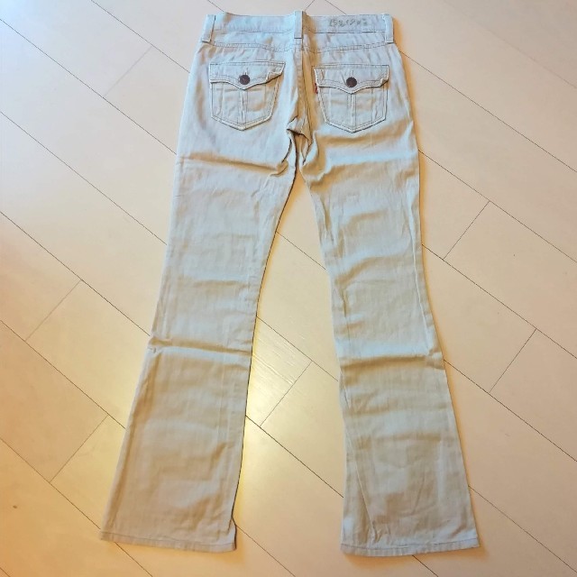 Levi's(リーバイス)の★Levi's★リーバイス★ジーンズ★デニム★新品タグ★ベージュ★ブーツカット★ レディースのパンツ(デニム/ジーンズ)の商品写真