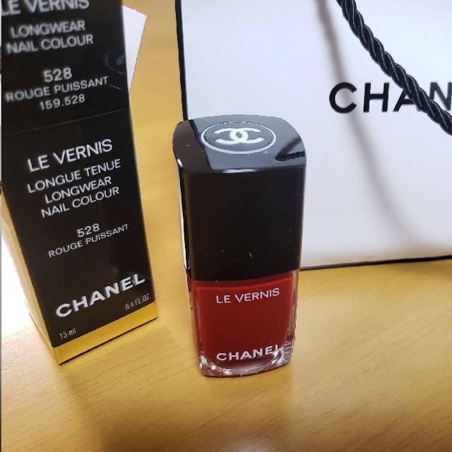 CHANEL(シャネル)のCHANEL　ネイル　ヴェルニロングトゥニュ コスメ/美容のネイル(マニキュア)の商品写真