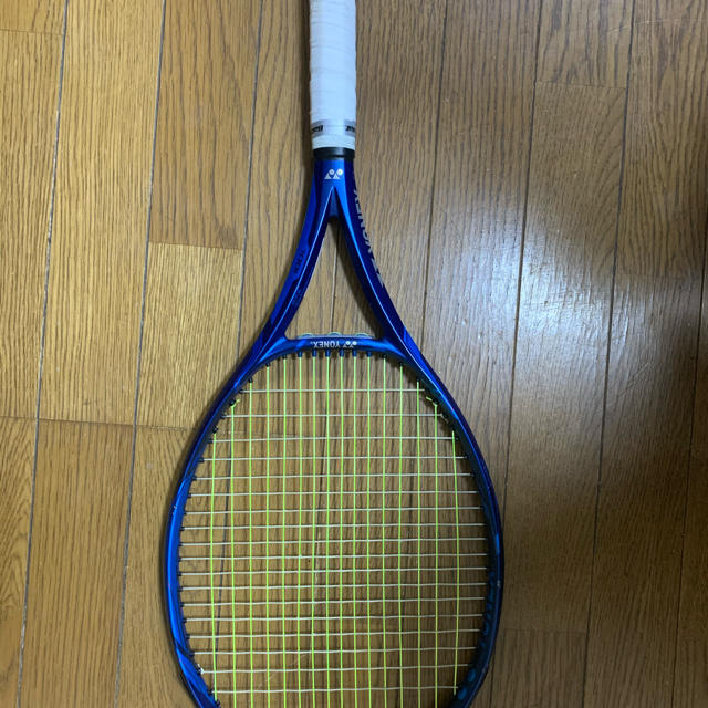 YONEX(ヨネックス)のヨネックスイーゾン100L スポーツ/アウトドアのテニス(ラケット)の商品写真