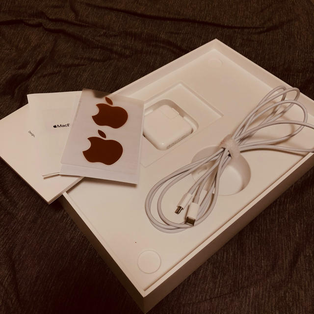 Apple - Macbook Air 13.3inch 8GB 256GB 2020の通販 by ペンペン商店｜アップルならラクマ お得NEW