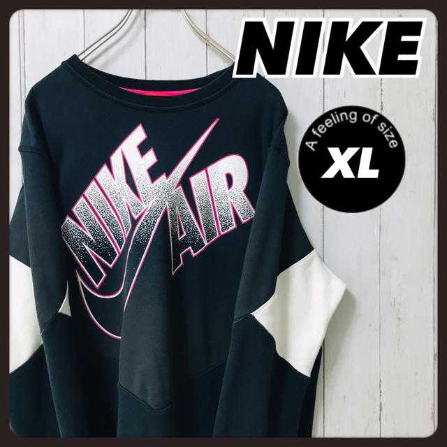 NIKE(ナイキ)のNIKE　ナイキ　スウェット　トレーナー　黒　デカロゴ　XL メンズのトップス(スウェット)の商品写真