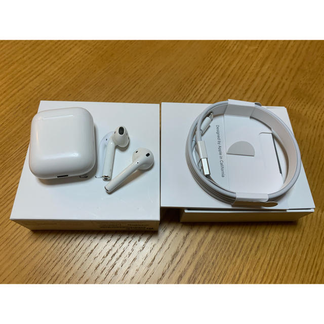 ヘッドフォン/イヤフォンAirPods  正規品