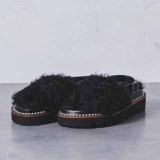 ユナイテッドアローズ(UNITED ARROWS)のUNITED ARROWS ファーバックストラップサンダル size35(サンダル)