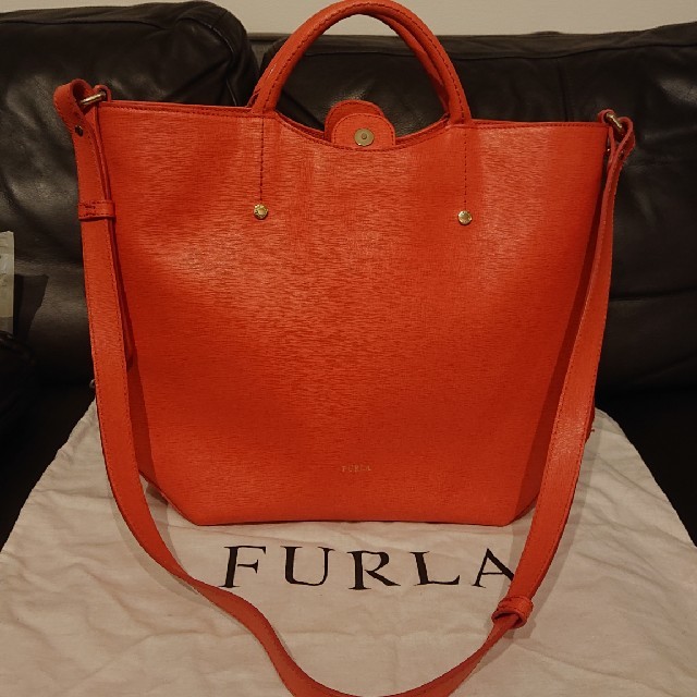 FURLA フルラ ハンドバッグ　サーモンピンク