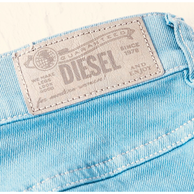 DIESEL(ディーゼル)のDISEL ディーゼル レディース ストレッチ スーパースリム アンクルパンツ レディースのパンツ(デニム/ジーンズ)の商品写真