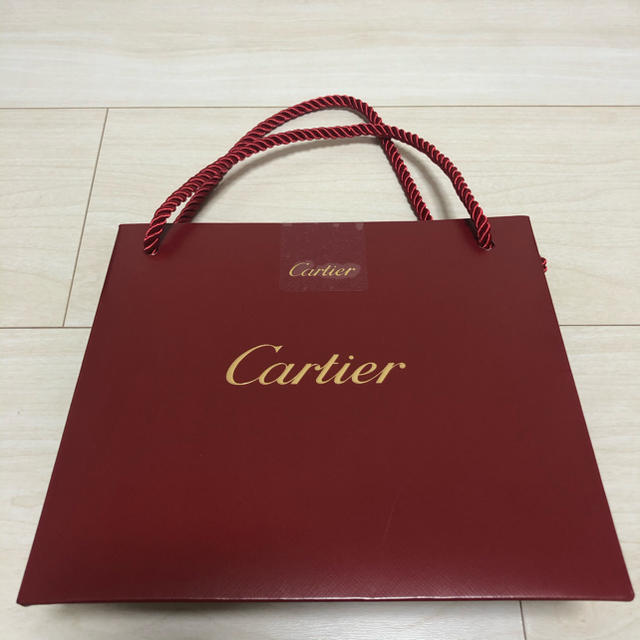 Cartier(カルティエ)の新品未使用＊カルティエ ショップ袋 紙袋 ショッパー cartier レディースのバッグ(ショップ袋)の商品写真