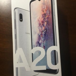 ギャラクシー(Galaxy)のGalaxy A20 ホワイト 32 GB au(スマートフォン本体)