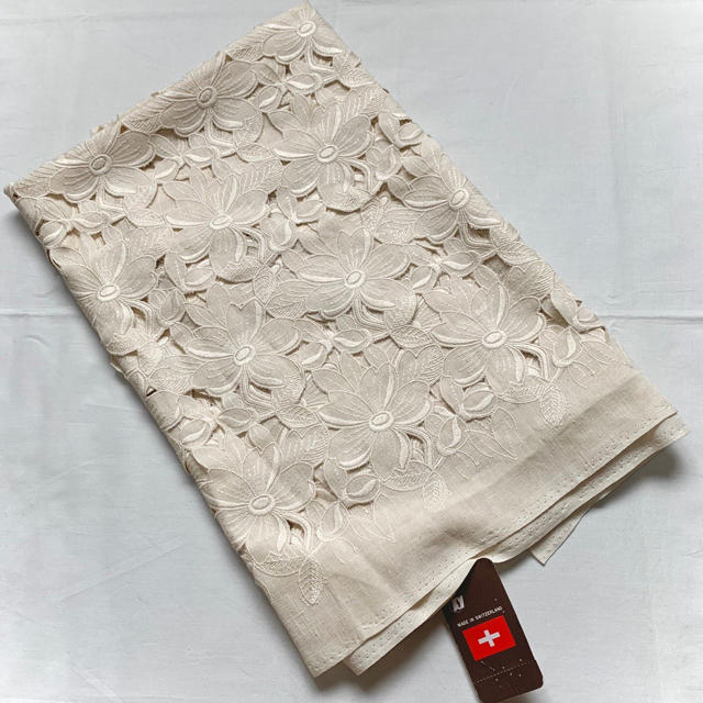 スイス製 ヴィンテージ生地 総刺繍 アイボリー デッドストック ハギレ