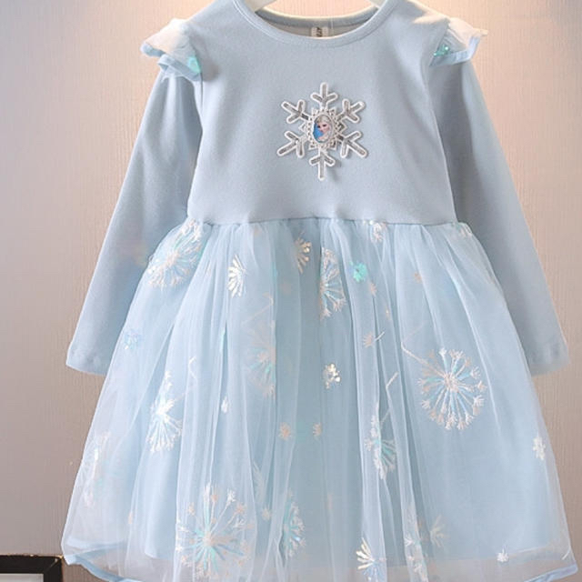 【新品】Disnyディズニーアナ雪　エルサワンピースドレス キッズ/ベビー/マタニティのキッズ服女の子用(90cm~)(ワンピース)の商品写真