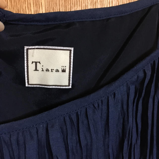 tiara(ティアラ)のティアラ　ワンピース レディースのワンピース(ひざ丈ワンピース)の商品写真