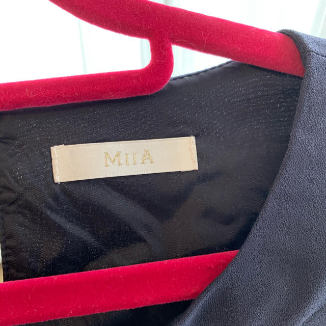 MIIA(ミーア)のワンピース レディースのワンピース(ひざ丈ワンピース)の商品写真