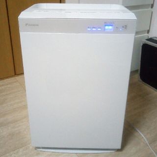 ダイキン(DAIKIN)の専用です。ダイキン 空気清浄機 mck70ue5-w(空気清浄器)