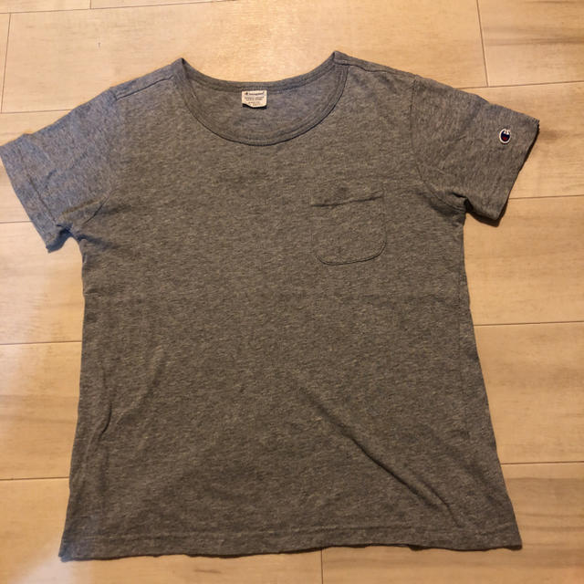 Champion(チャンピオン)のChampion Tシャツ　グレー Sサイズ レディースのトップス(Tシャツ(半袖/袖なし))の商品写真