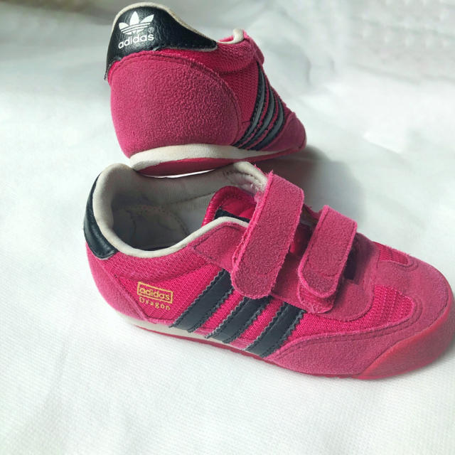 adidas(アディダス)の【adidas】キッズ　スニーカー　女の子（14㎝） キッズ/ベビー/マタニティのベビー靴/シューズ(~14cm)(スニーカー)の商品写真