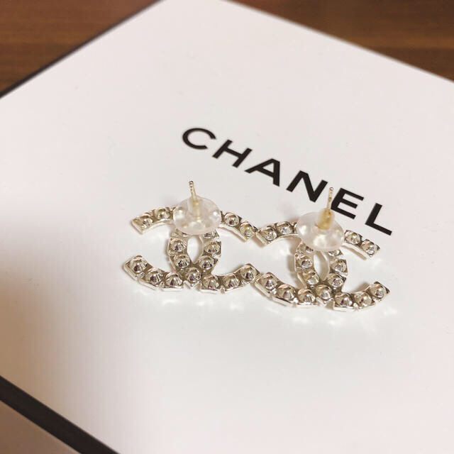 新品未使用????CHANEL シャネル パール ピアス ノベルティー - www