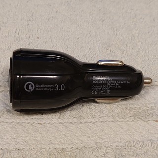 半ジャンク シガーソケット USB 3.1A 急速充電  車載(バッテリー/充電器)