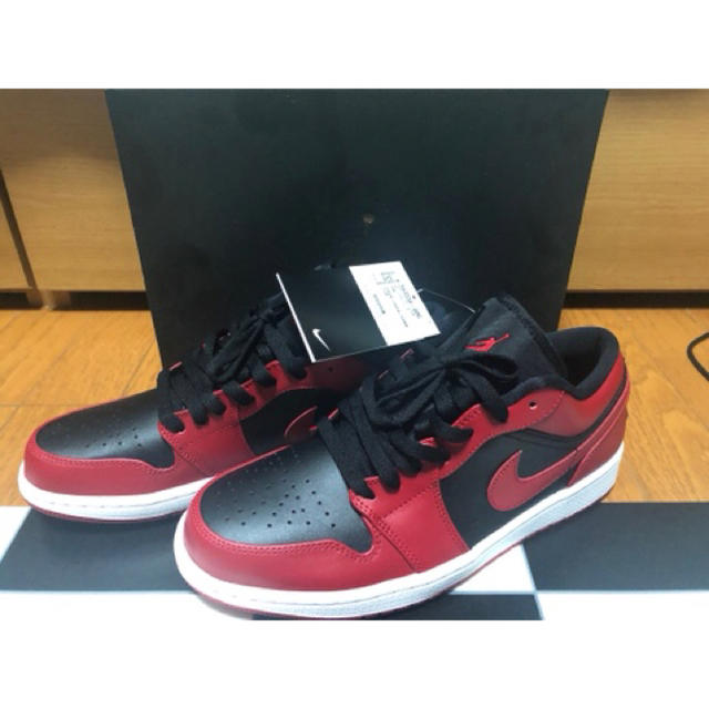 atmosオンライン付属品NIKE AIR JORDAN 1 LOW "VARSITY RED" 27.5