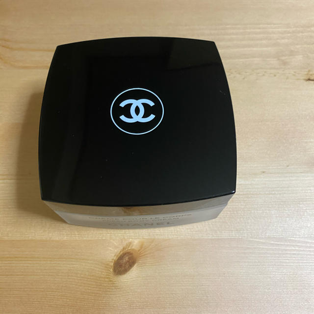CHANEL - CHANEL レ ゼクスクルジフ フレッシュ ボディークリームの