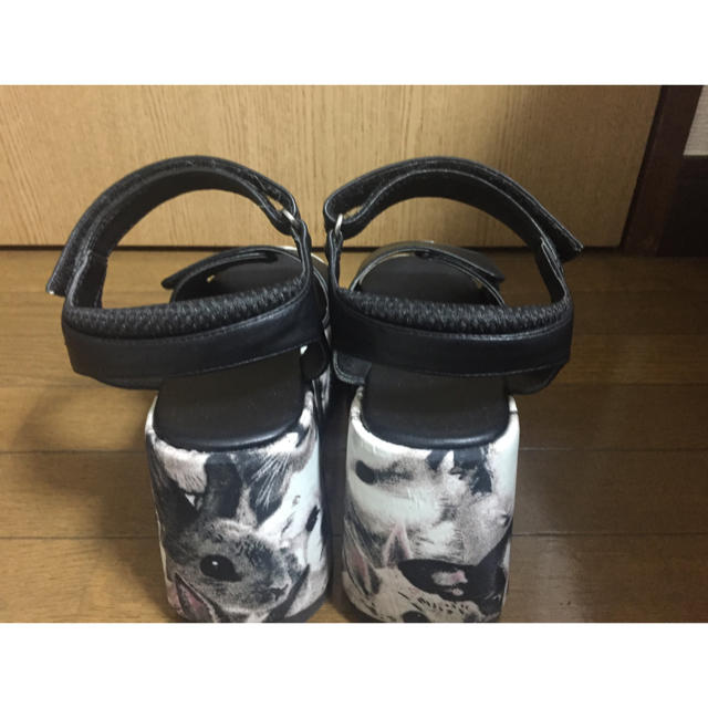 YOSUKE(ヨースケ)のヨースケ YOSUKE アニマル柄 厚底サンダル レディースの靴/シューズ(サンダル)の商品写真